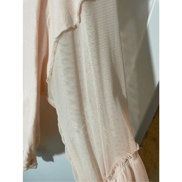 Free People Tee Shirt Still Got It Lagen Look  Bell Sleeve Baby Pink Top - Picture 7 of 8